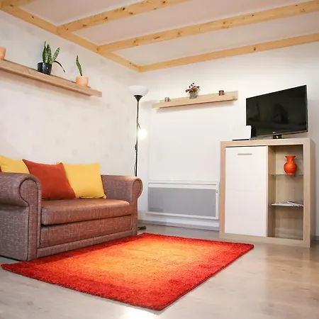 Апартаменти Macskako Еґер